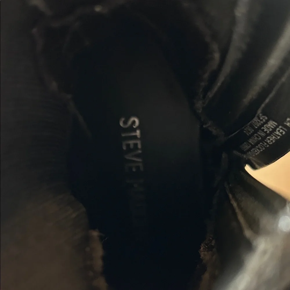 Steve Madden Kids Black Glitter Chelsea Boots - Slip-On Ankle Boots size 8